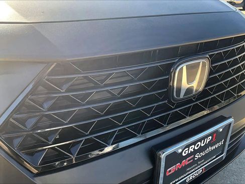 Used 2025 Honda Accord Sport image 30