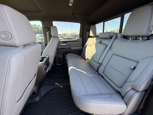 New 2026 GMC Sierra 1500 SLT image 16