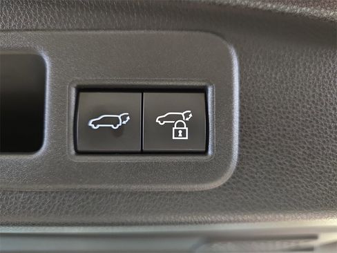 Used 2025 Toyota 4Runner TRD Off-Road Premium w/ Tow Technology Package image 16