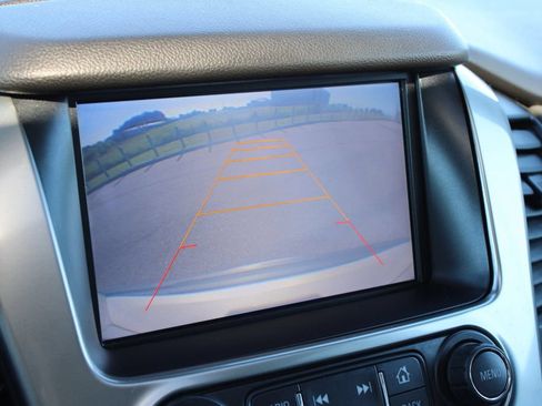 Used 2015 Chevrolet Tahoe LT RWD image 17