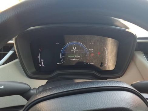 Used 2026 Toyota Corolla LE FWD image 18