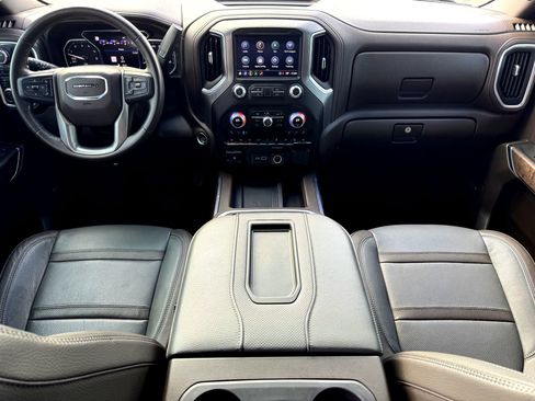 Used 2021 GMC Sierra 1500 Denali w/ Denali Ultimate Package image 24