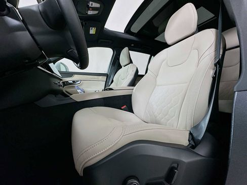 New 2026 Volvo XC90 B5 Plus w/ Protection Package image 18