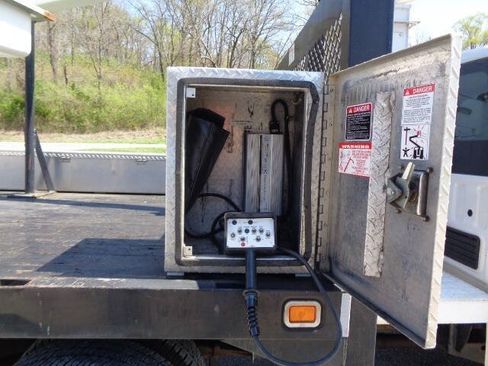 Used 2017 Ford F350 XL w/ Power Equipment Group RWD image 33