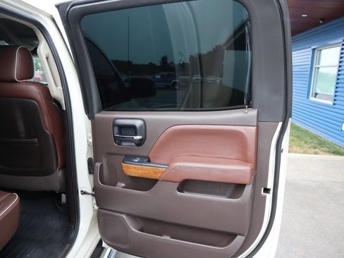 Used 2014 Chevrolet Silverado 1500 High Country w/ High Country Premium Package AWD/4WD image 21