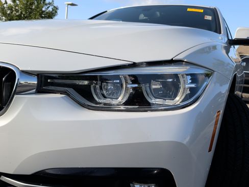 Used 2018 BMW 330i Sedan RWD image 3