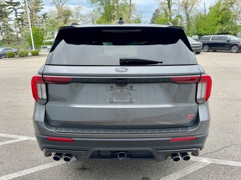 Used 2025 Ford Explorer ST w/ Sun And Sound Package AWD/4WD image 5