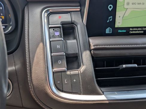 Used 2022 Chevrolet Suburban LT AWD/4WD image 21