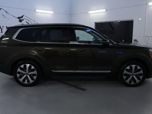 Used 2021 Kia Telluride EX w/ EX Premium Package image 8