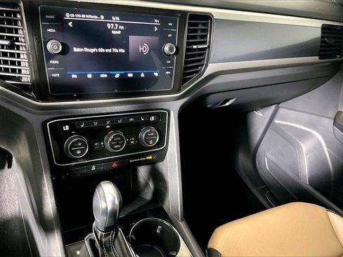 Used 2021 Volkswagen Atlas Cross Sport SEL R-Line image 24