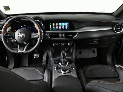 New 2025 Alfa Romeo Stelvio Sprint image 19