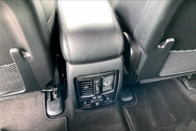 Used 2022 Dodge Durango GT AWD/4WD image 32