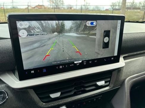 Used 2025 Ford Explorer Platinum w/ Ultimate Package image 48