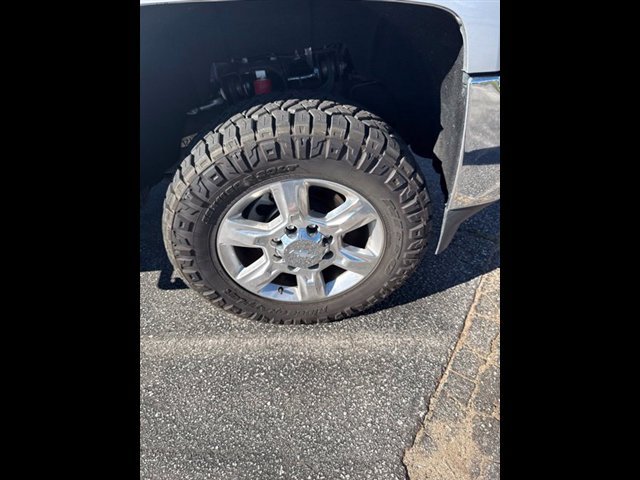 Used 2017 Chevrolet Silverado 2500 LTZ w/ Duramax Plus Package AWD/4WD image 18