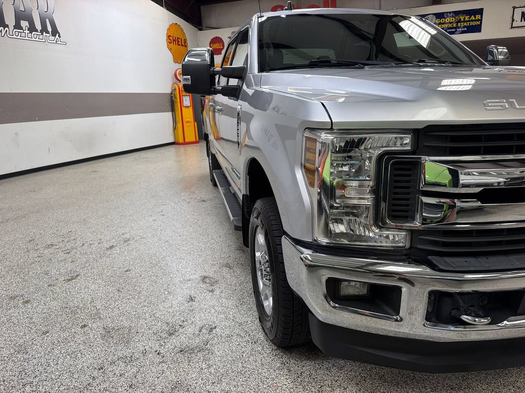Used 2019 Ford F250 XLT w/ XLT Premium Package AWD/4WD image 14