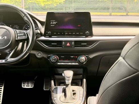 Used 2023 Kia Forte GT-Line w/ GT-Line Technology Package FWD image 23
