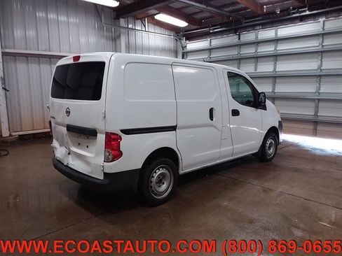 Used 2014 Nissan NV200 S w/ Back Door Glass Package image 2