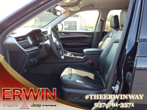 Used 2023 Jeep Grand Cherokee Limited w/ Trailer Tow Package image 13