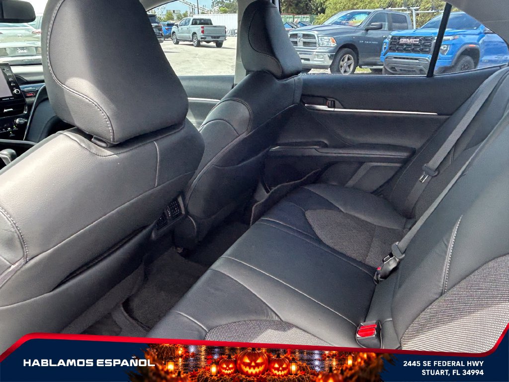 Used 2023 Toyota Camry XLE FWD image 12