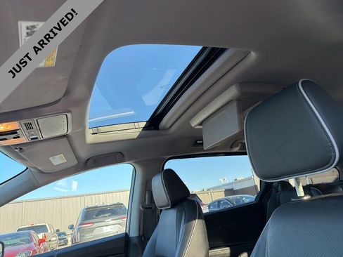 Used 2024 Honda Odyssey Elite image 12