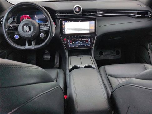 Used 2024 Maserati Grecale GT image 17