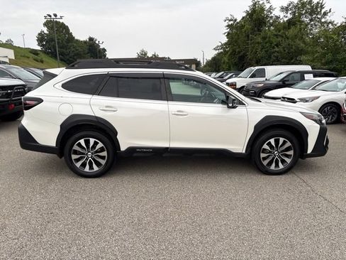 Used 2023 Subaru Outback Limited AWD/4WD image 6