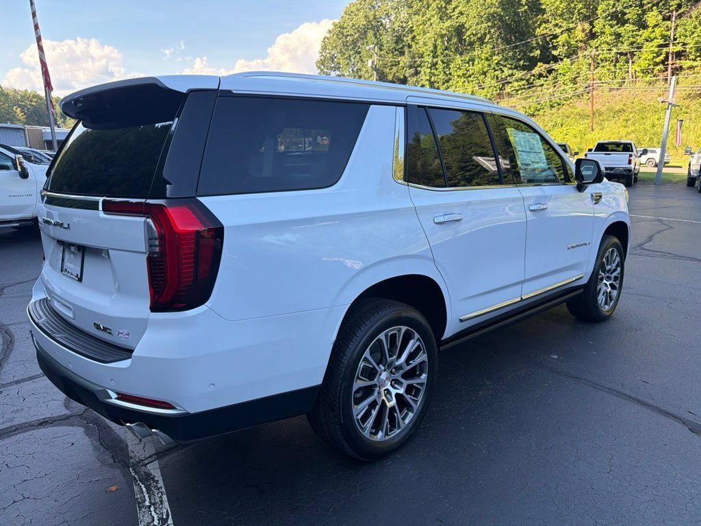 New 2026 GMC Yukon Denali w/ Denali Reserve Package AWD/4WD image 4