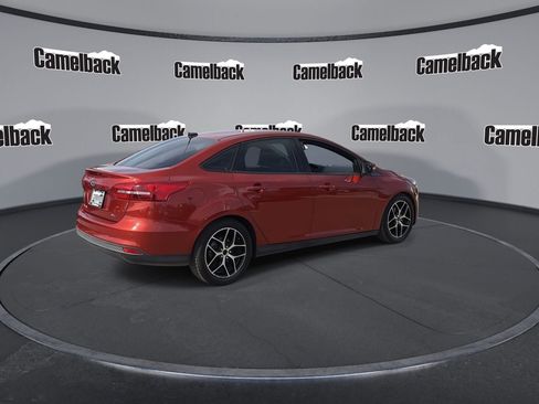Used 2018 Ford Focus SEL FWD image 7