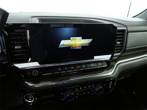 Used 2024 Chevrolet Silverado 1500 RST image 19