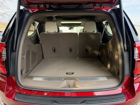 New 2026 GMC Yukon XL Denali w/ Sun & Power Step Package image 38