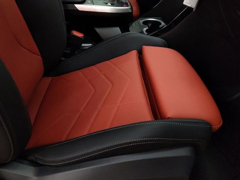 Certified 2025 BMW X1 xDrive28i w/ Convenience Package image 27