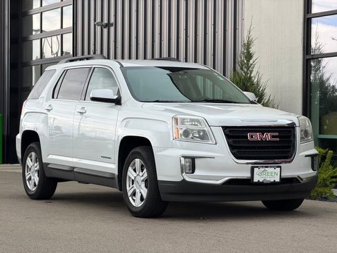 Used 2016 GMC Terrain SLE w/ Convenience Package AWD/4WD image 4