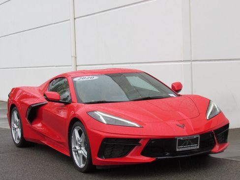 Used 2020 Chevrolet Corvette Stingray Preferred Cpe w/ 2LT Preferred Equipment Group image 2