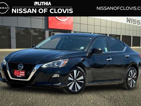 Used 2022 Nissan Altima 2.5 SV FWD image 1