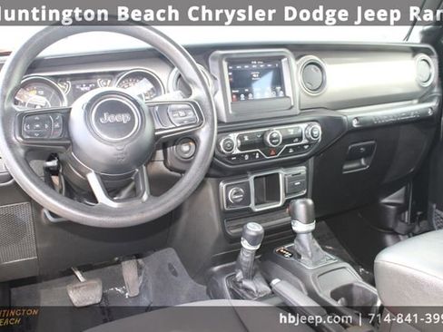 Used 2023 Jeep Wrangler Sport image 11
