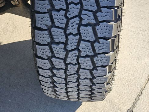 Used 2021 Chevrolet Silverado 2500 High Country w/ Safety Package II image 13