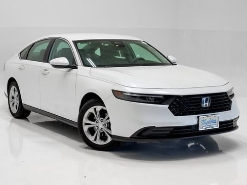Used 2024 Honda Accord LX image 5