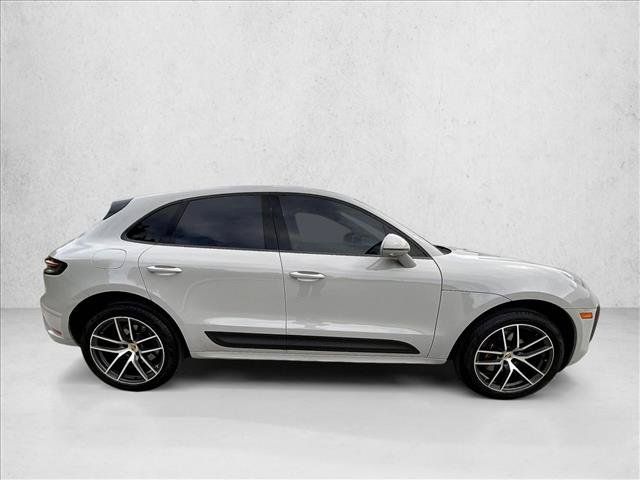 Used 2024 Porsche Macan Turbo AWD/4WD image 5