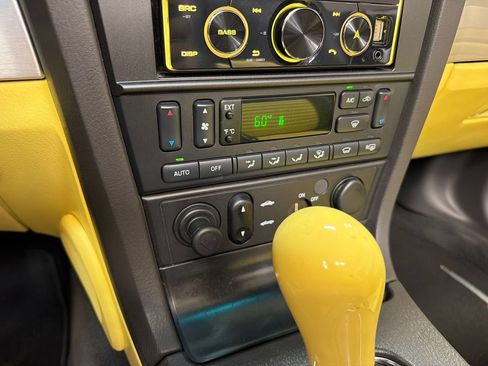 Used 2002 Ford Thunderbird RWD image 25