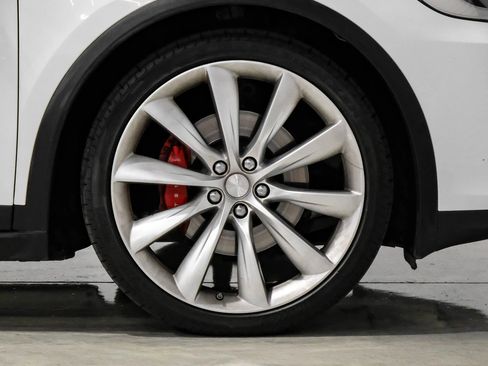 Used 2016 Tesla Model X P90D image 51