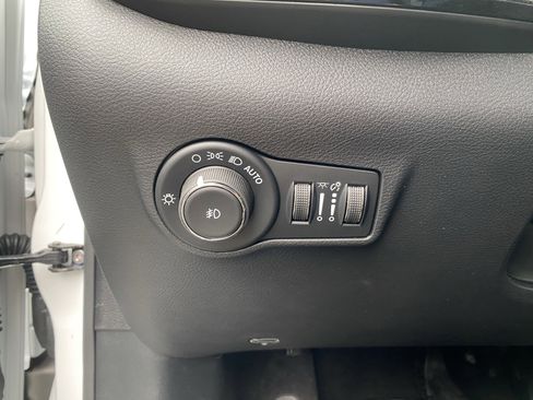 New 2026 Jeep Compass Limited image 15