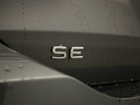 New 2026 Volkswagen Tiguan SE AWD/4WD image 34