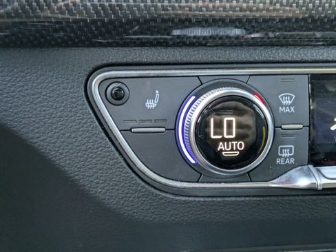 Used 2023 Audi SQ5 Premium Plus image 30