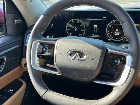 New 2025 INFINITI QX80 Luxe image 9