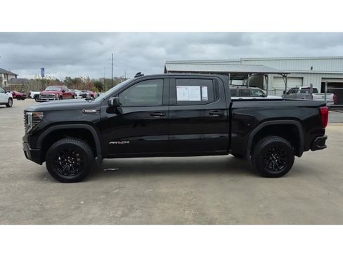 Certified 2022 GMC Sierra 1500 AT4X image 5