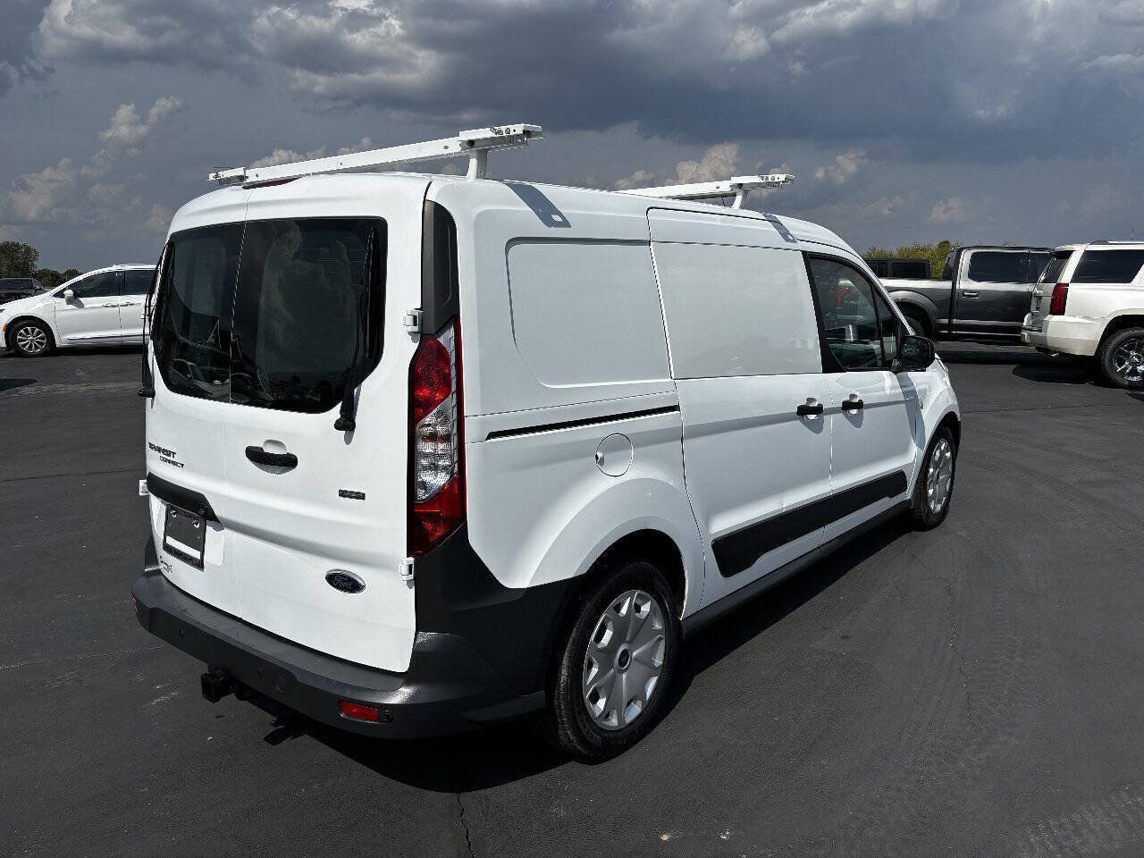Used 2015 Ford Transit Connect XL FWD image 4