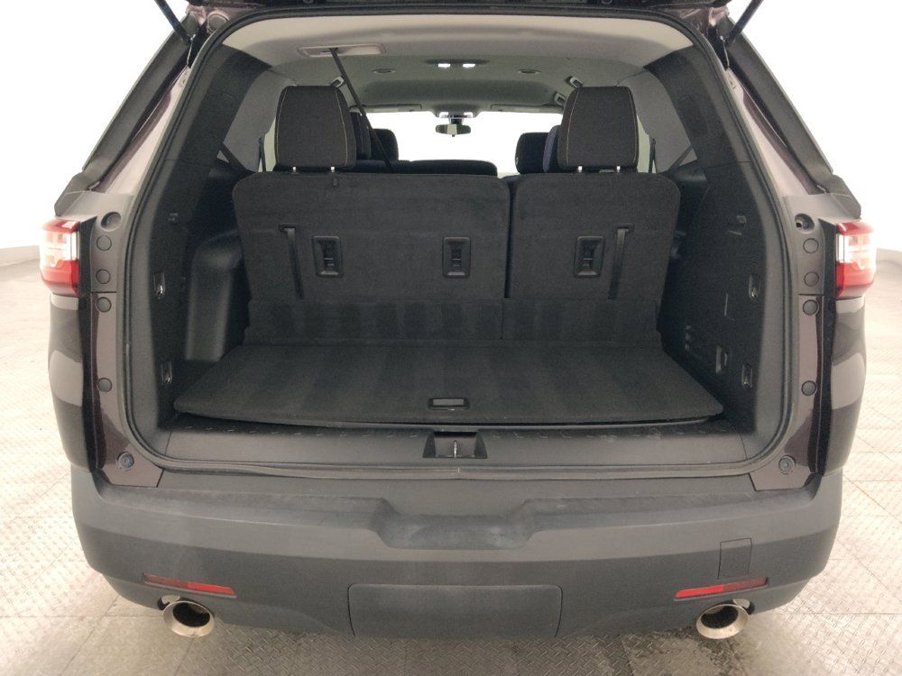 Used 2021 Chevrolet Traverse LT FWD image 29