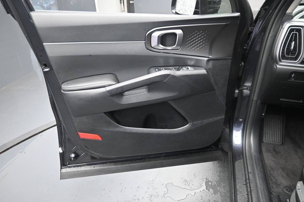 Used 2026 Kia Sorento LX FWD image 20