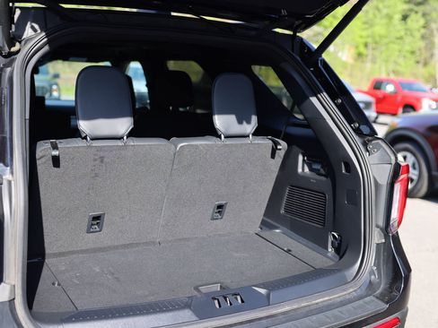 Used 2025 Ford Explorer ST w/ Sun And Sound Package AWD/4WD image 18