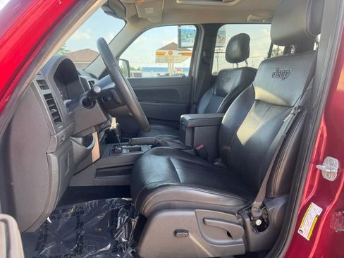 Used 2012 Jeep Liberty Sport AWD/4WD image 15